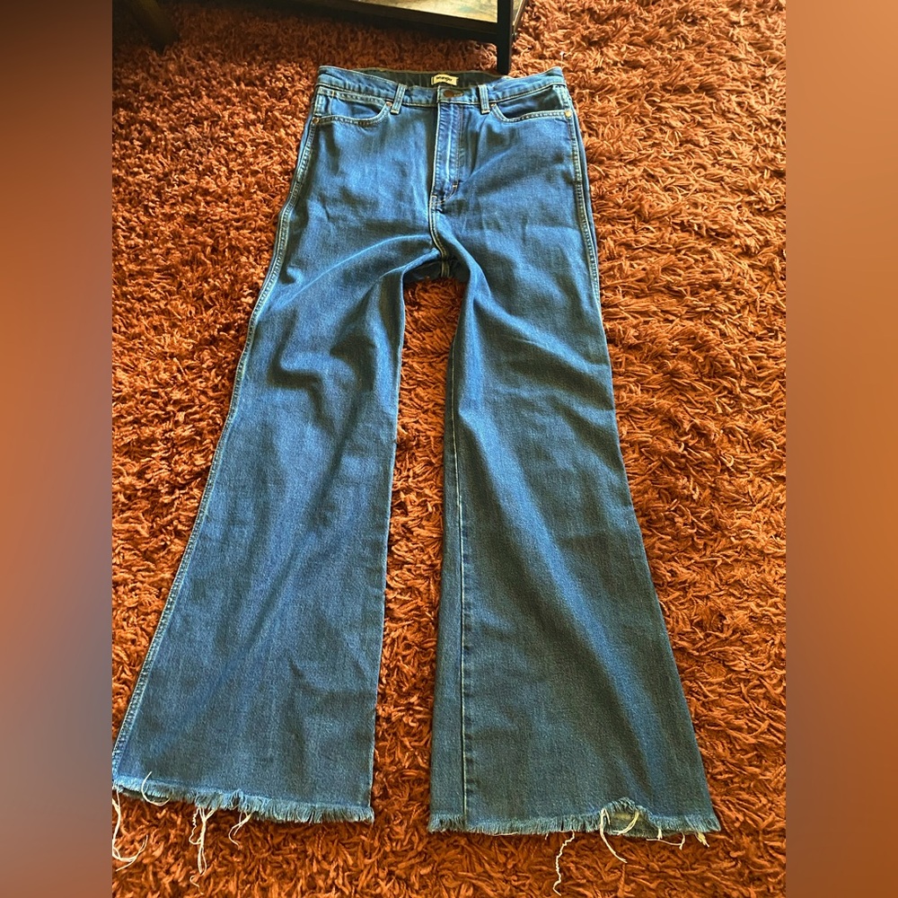 Wrangler womens jeans (sz 10) WANDERER 622 HIGH RISE FLARE Like New Condition
